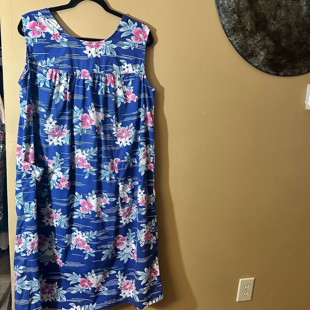Lasting comfort vintage lounge dress/sun dress Medium